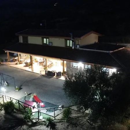 La Vallata مزرعة للإقامة *